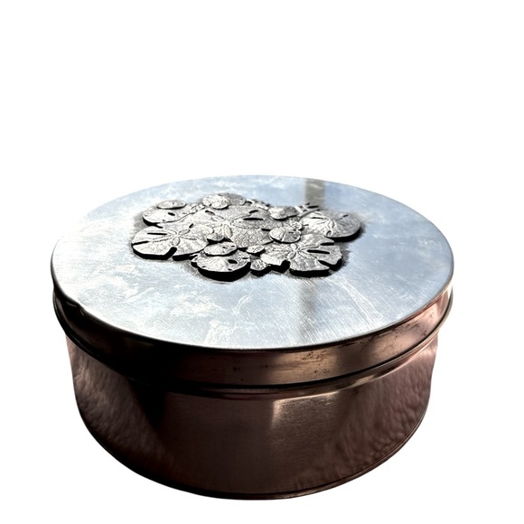 Round Metzke Pewter Round Tin, Vintage 1970s, Gray Tin Sand Dollar Pewter Lid - Picture 2 of 10